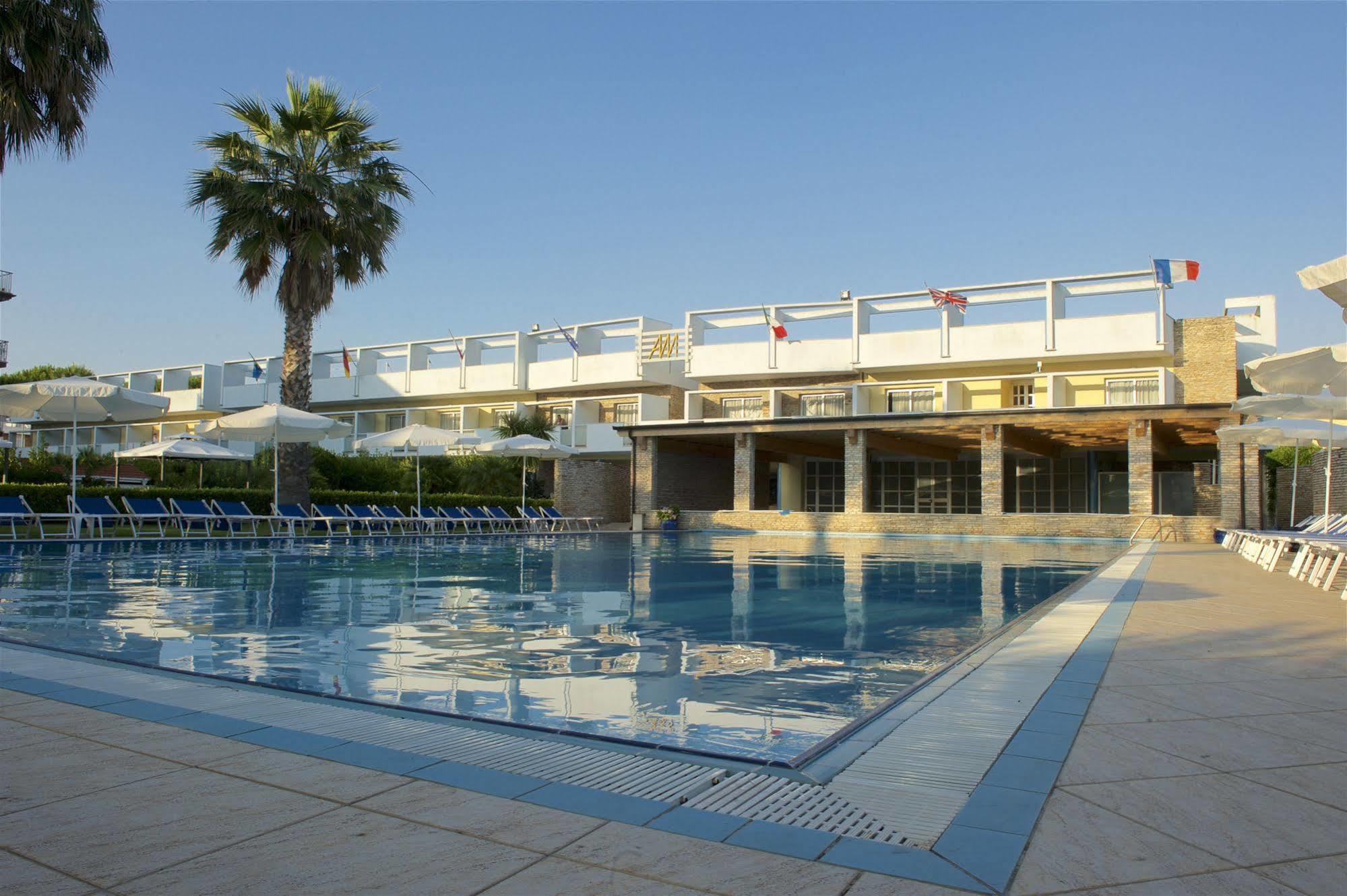 Albergo Mediterraneo Terracina Luaran gambar