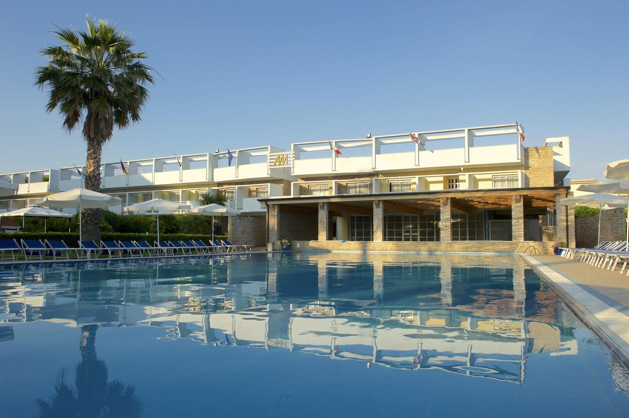 Albergo Mediterraneo Terracina Luaran gambar